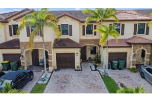 348 Ne 37th Ter Homestead, FL 33033 - MLS#A11872641