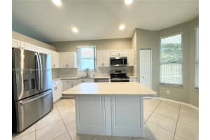 841 NW 130th Ave 841, Pembroke Pines, FL 33028 - MLS#A11872659