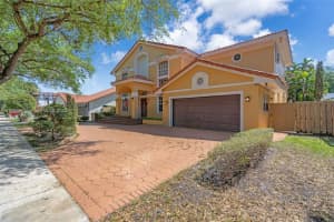 8320 Nw 167th Ter Miami Lakes, FL 33016 - MLS#A11872667