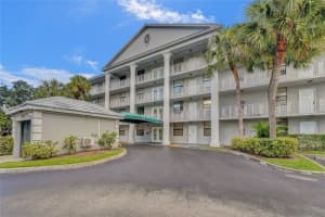 1502 Whitehall Dr 303, Davie, FL 33324 - MLS#A11872685