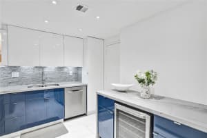 500 Bayview Dr 1921, Sunny Isles Beach, FL 33160 Sold 10/17/25