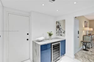 500 Bayview Dr 1921, Sunny Isles Beach, FL 33160 Sold 10/17/25