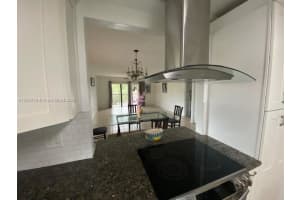 437 Lakeview Dr 201, Weston, FL 33326 - MLS#A11872719
