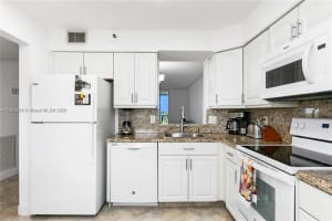 4550 NW 18th Ave 709, Deerfield Beach, FL 33064 - MLS#A11872726