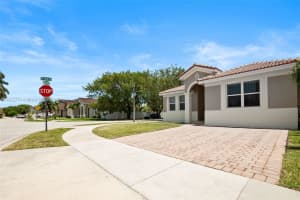 10902 SW 242nd St, Homestead, FL 33032 - MLS#A11872774