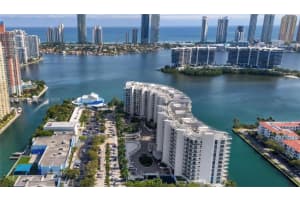 3250 Ne 188th St 103, Aventura