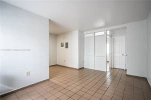 260 Navarre Ave 5, Coral Gables, FL 33134 - MLS#A11872803