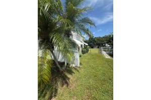 157 NE Prima Vista Blvd, Port St Lucie, FL 34983 - MLS#A11872842
