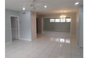 1265 Ne 138th St, North Miami