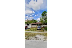 1265 NE 138th St, North Miami, FL 33161 - MLS#A11872860