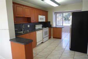 1000 NE 13th Ave, Homestead, FL 33033 - MLS#A11872898