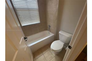 9077 SW 34th Ct, Hollywood, FL 33025 - MLS#A11872909