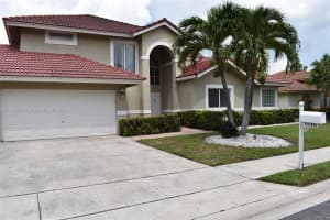 1430 SW 102nd Ave, Pembroke Pines, FL 33025 - MLS#A11872926