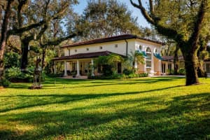 10100 Lakeside Dr, Coral Gables