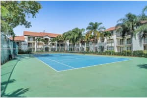 MLS# A11872958, Hollywood, Florida 33021