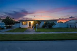 11520 SW 191st St, Miami, FL 33157 - MLS#A11872960