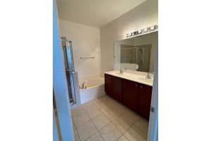297 Las Brisas Cir, Sunrise, FL 33326 - MLS#A11872965
