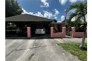 890 E 28th St, Hialeah, FL 33013 - MLS#A11872990