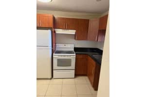492 NW 165th St Rd C-510, Miami, FL 33169 - MLS#A11872999