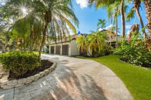 8001 NW 166th St, Miami Lakes, FL 33016 - MLS#A11873014