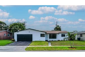 3565 NW 25th St, Lauderdale Lakes, FL 33311 - MLS#A11873024
