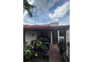 6560 W 2nd Ct 15, Hialeah