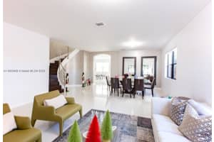 9970 Nw 87th Ter 9970 Doral, FL 33178 - MLS#A11873045