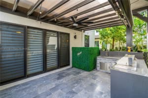 8229 NW 44th St ., Doral, FL 33166 - MLS#A11873156