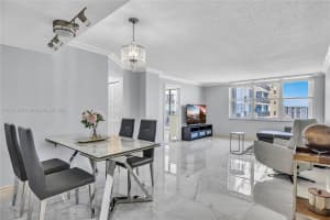 2201 S Ocean Dr 2005, Hollywood, FL 33019 - MLS#A11873179