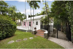 3951 Park Dr, Coconut Grove