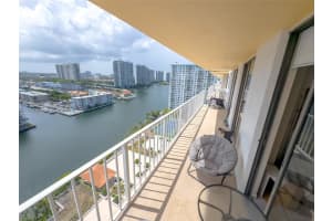 290 174th St 1902, Sunny Isles Beach, FL 33160 - MLS#A11873197