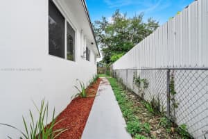8521 NW 15th Ave, Miami, FL 33147 - MLS#A11873201