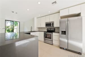 9717 Costa Del Sol Blvd B-100, Doral