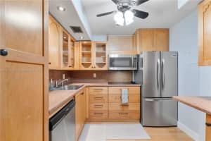 6500 Cypress Rd 107, Plantation, FL 33317 - MLS#A11873234