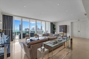 20155 Ne 38th Ct 2002, Aventura