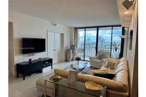 3000 Island Blvd 2004, Aventura