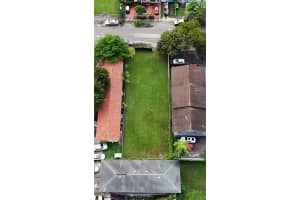 1941 Nw 19th Ave Miami, FL 33125 - MLS#A11873297