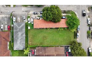 1941 Nw 19th Ave Miami, FL 33125 - MLS#A11873297