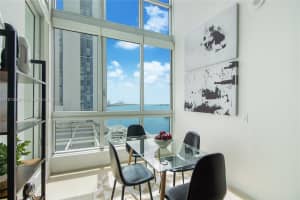 300 S Biscayne Blvd L-1228, Miami, FL 33131 - MLS#A11873306
