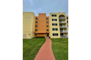 7000 NW 186th St 4-121, Hialeah, FL 33015 - MLS#A11873314