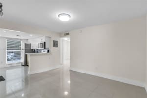 241 S Royal Poinciana Blvd 102, Miami Springs, FL 33166 - MLS#A11873330