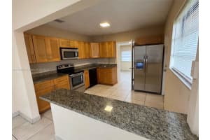 1732 NE 158th St, North Miami Beach, FL 33162 - MLS#A11873331