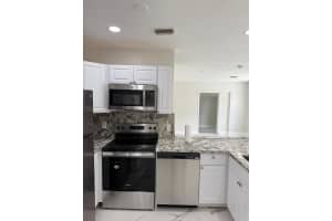 1050 NW 25th Way, Fort Lauderdale, FL 33311 - MLS#A11873333