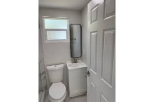 1050 NW 25th Way, Fort Lauderdale, FL 33311 - MLS#A11873333