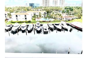 3131 Ne 188th St 1-702, Aventura