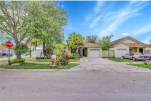 14415 SW 159th Ter, Miami, FL 33177 - MLS#A11873346