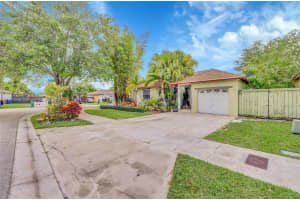 14415 SW 159th Ter, Miami, FL 33177 - MLS#A11873346