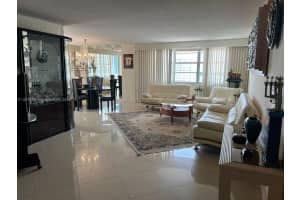 251 174th St 1905, Sunny Isles Beach, FL 33160 - MLS#A11873399