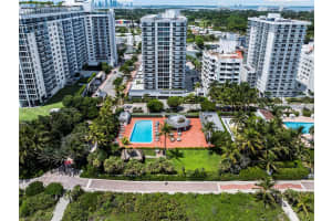 2401 Collins Ave APT 404, Miami Beach, FL 33140, - MLS#A11873420