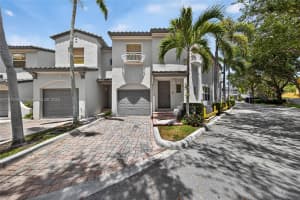 1900 Oceanwalk Ln 109, Lauderdale By The Sea, FL 33062 - MLS#A11873445